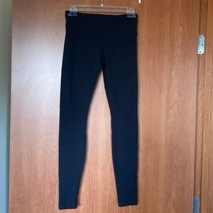 Lululemon Wunder Under Black Leggings, Mid rise, Size 6